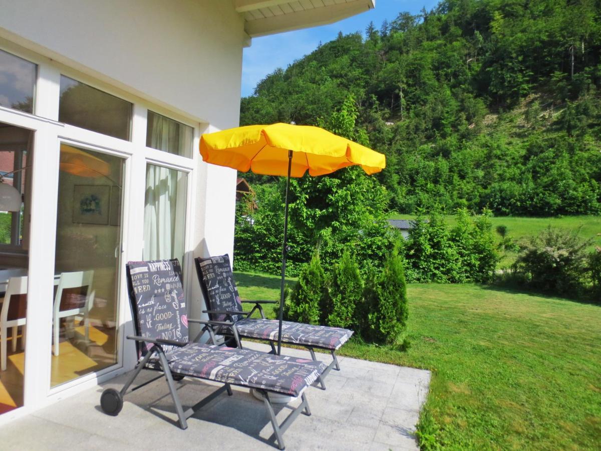 Flores, Ferienhaus Oder Doppelzimmer, Im Gruenen, 5 Gehminuten Ins Zentrum, Parkplatz, Zero Emissions Bad Ischl Zewnętrze zdjęcie
