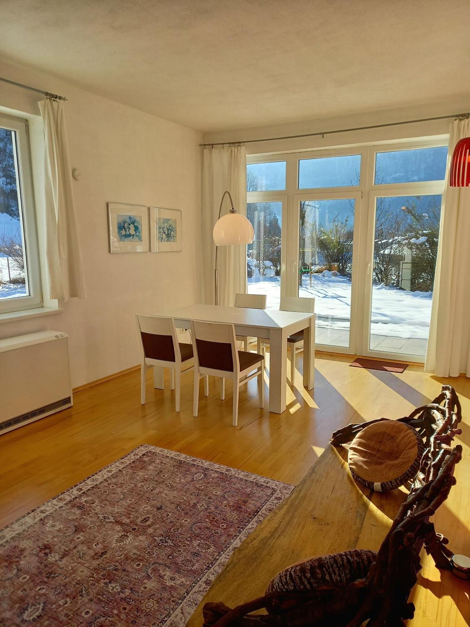 Flores, Ferienhaus Oder Doppelzimmer, Im Gruenen, 5 Gehminuten Ins Zentrum, Parkplatz, Zero Emissions Bad Ischl Zewnętrze zdjęcie