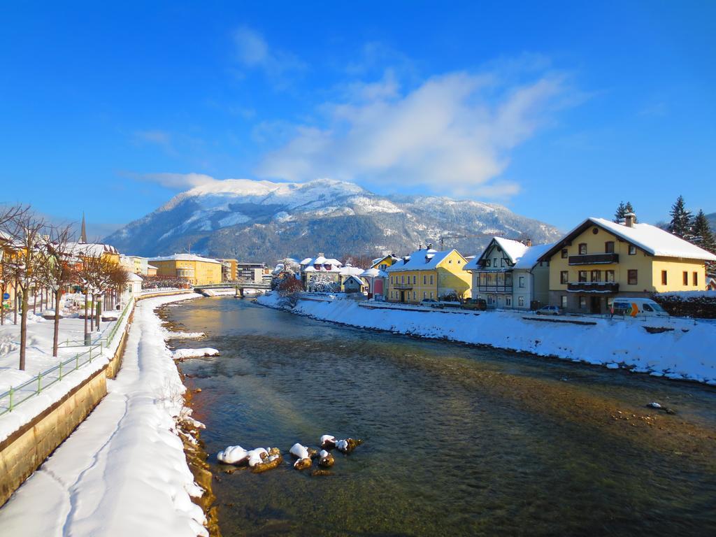 Flores, Ferienhaus Oder Doppelzimmer, Im Gruenen, 5 Gehminuten Ins Zentrum, Parkplatz, Zero Emissions Bad Ischl Zewnętrze zdjęcie