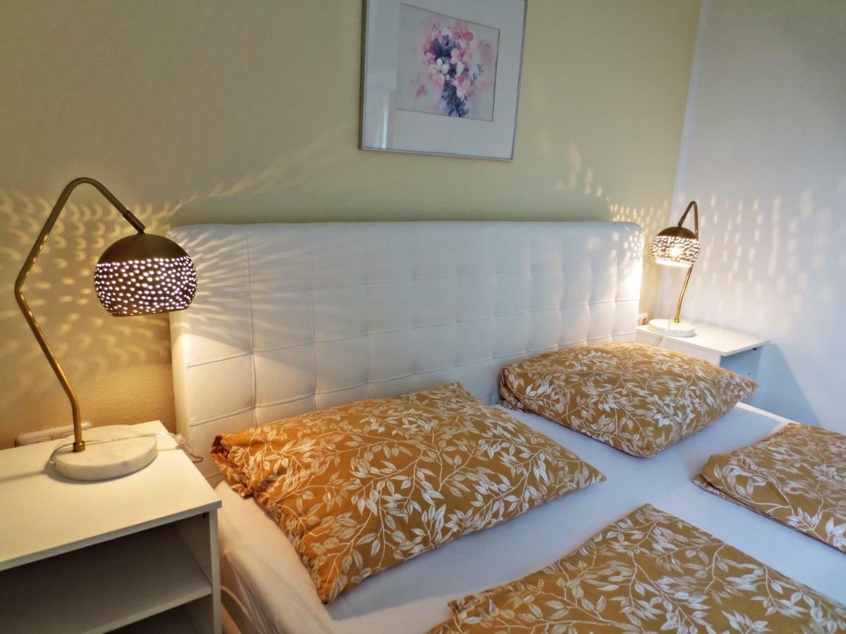 Flores, Ferienhaus Oder Doppelzimmer, Im Gruenen, 5 Gehminuten Ins Zentrum, Parkplatz, Zero Emissions Bad Ischl Zewnętrze zdjęcie